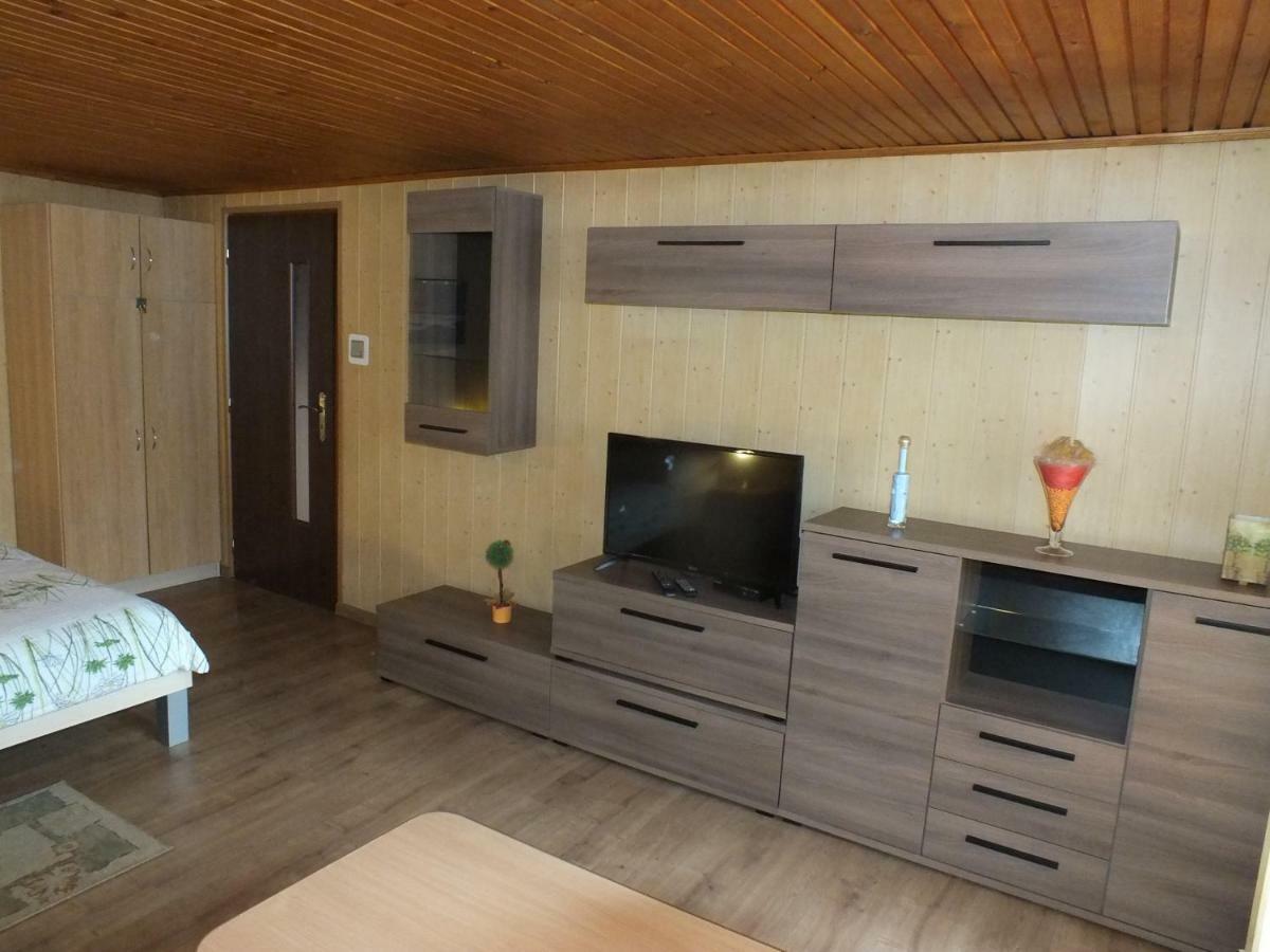 Apartmany Zachar Bešeňová Extérieur photo